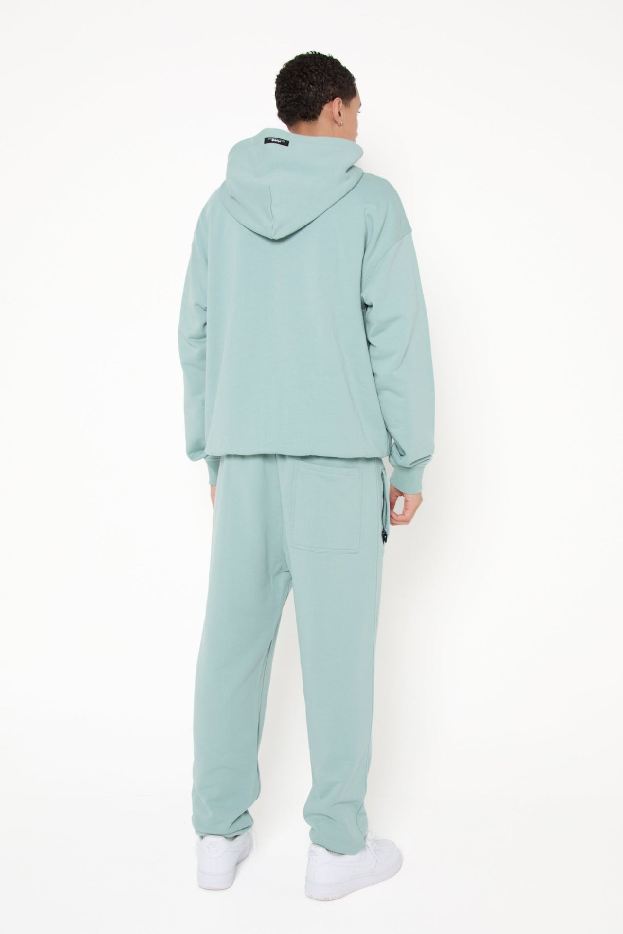 PRIVIO HEAVY LOGO HOODIE