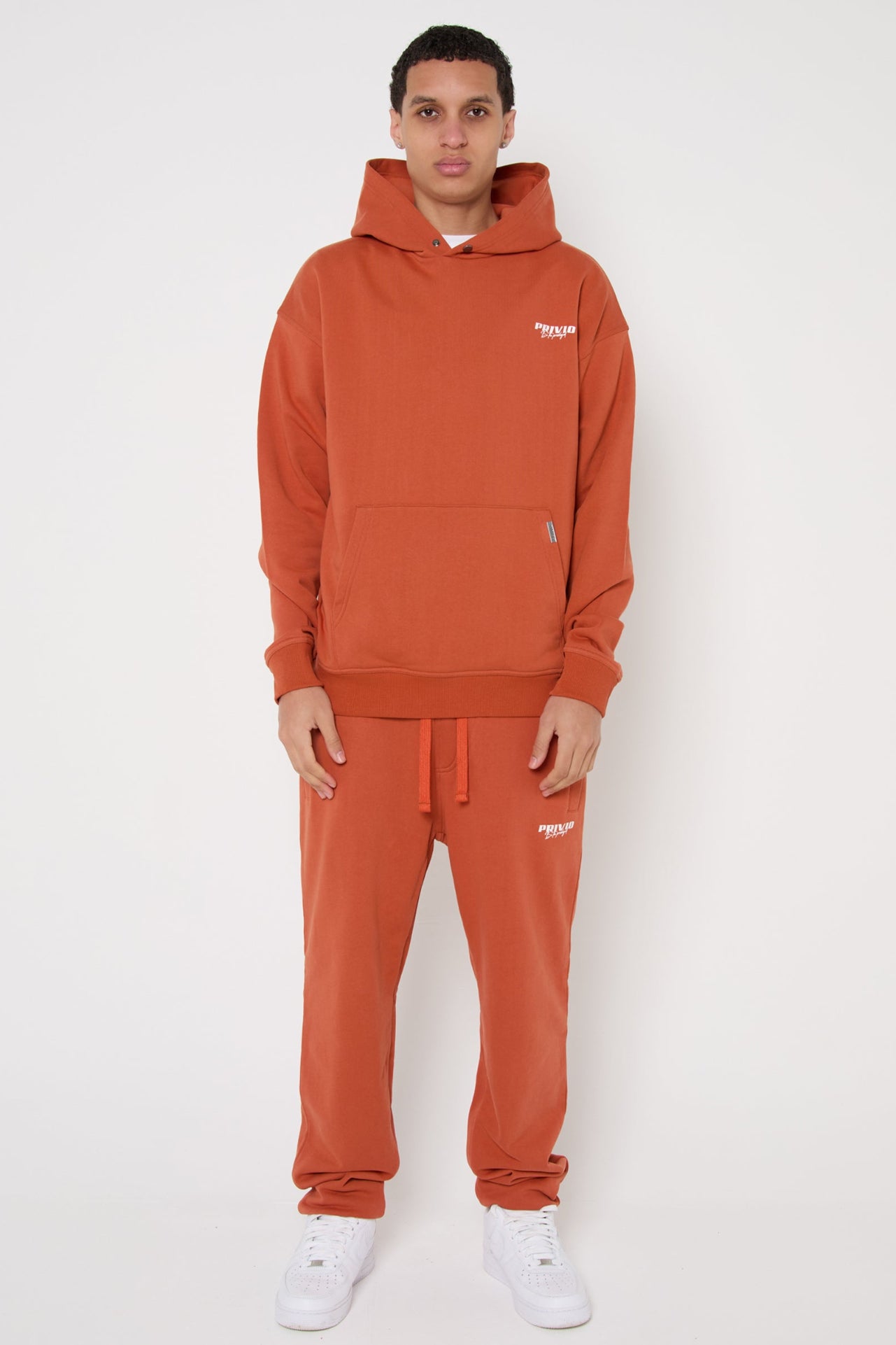 PRIVIO HEAVY LOGO HOODIE