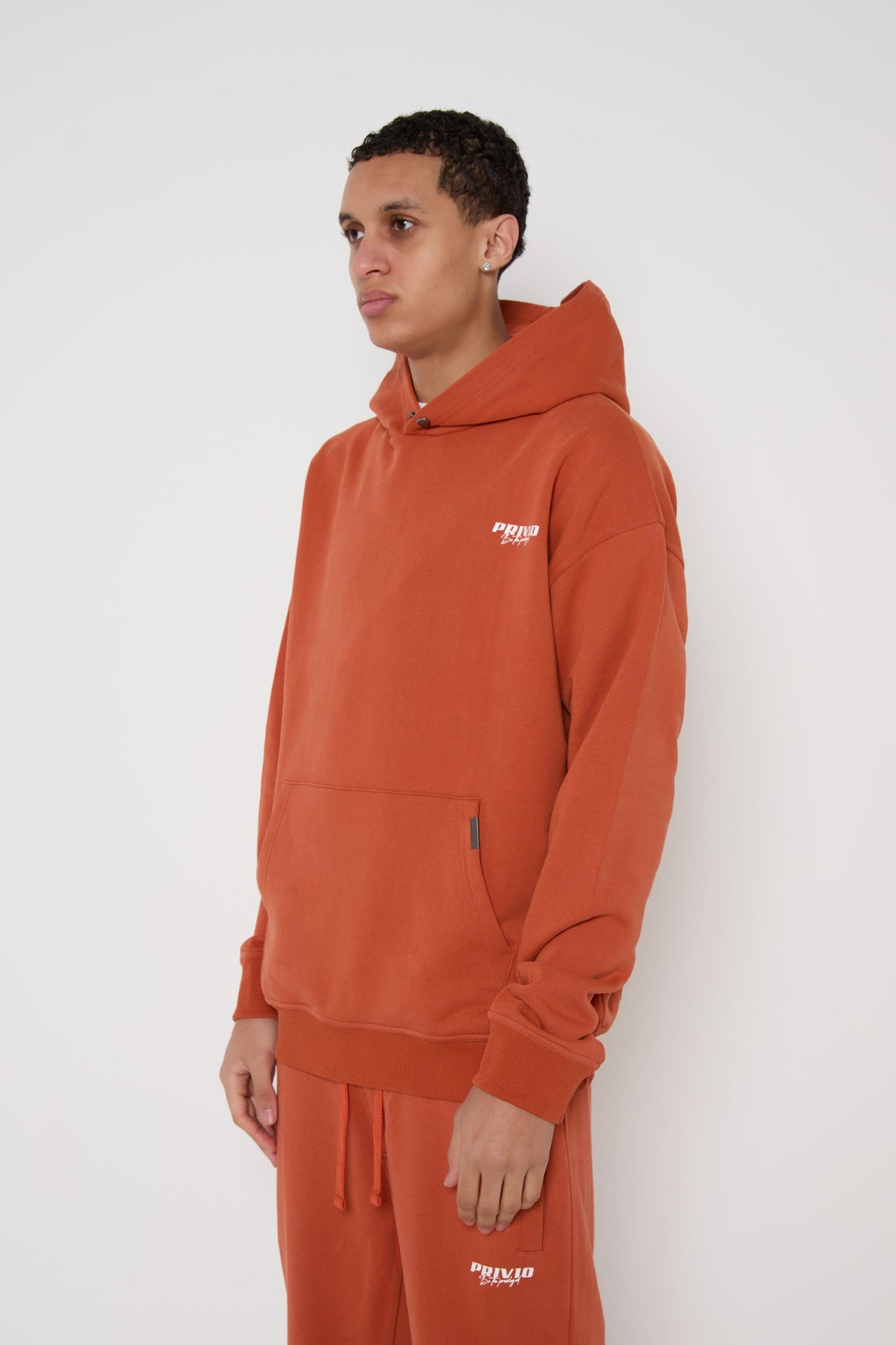 PRIVIO HEAVY LOGO HOODIE