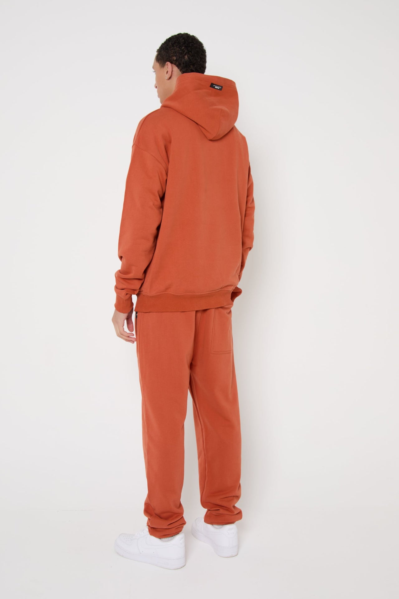 PRIVIO HEAVY LOGO HOODIE