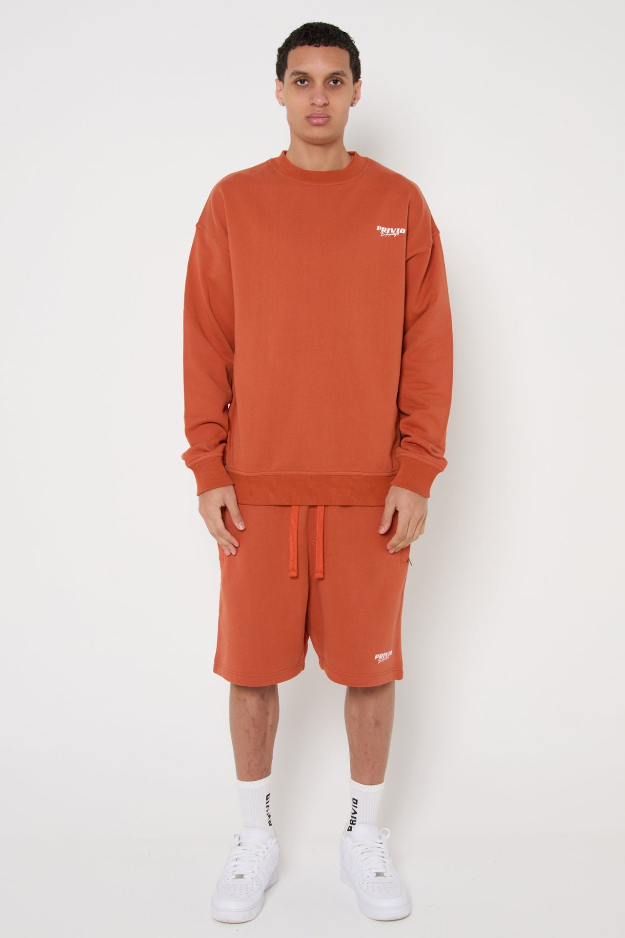 PRIVIO HEAVY LOGO SWEATER