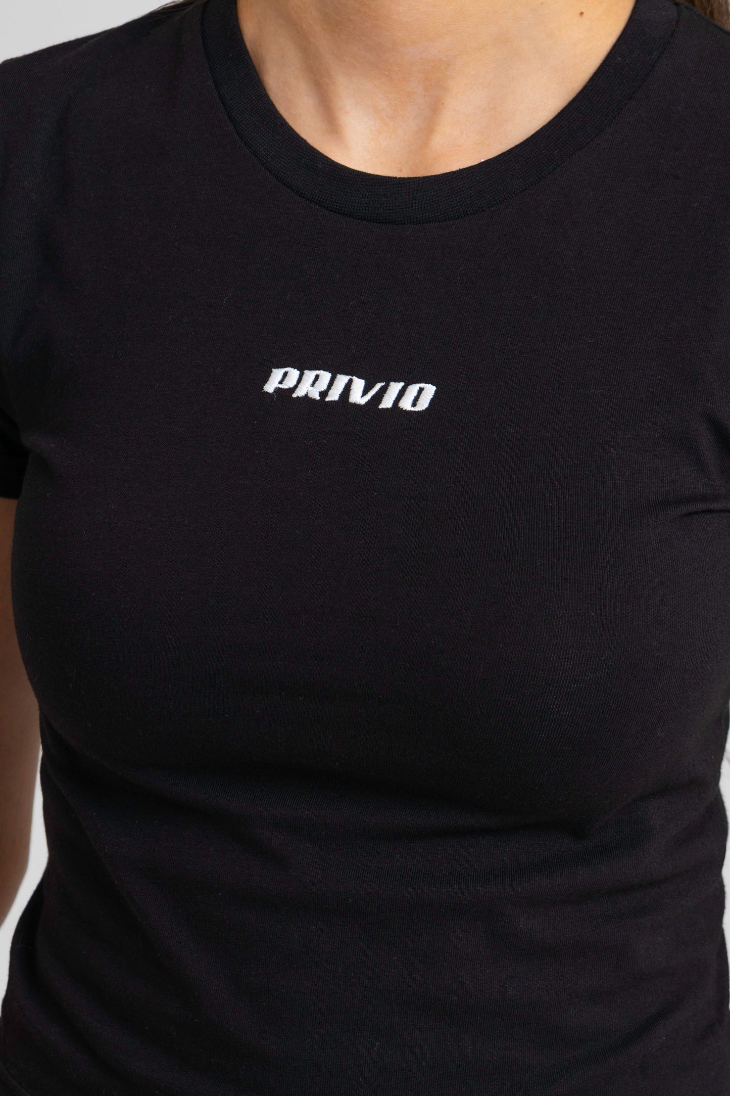 CLASSIC FITTED T-SHIRT