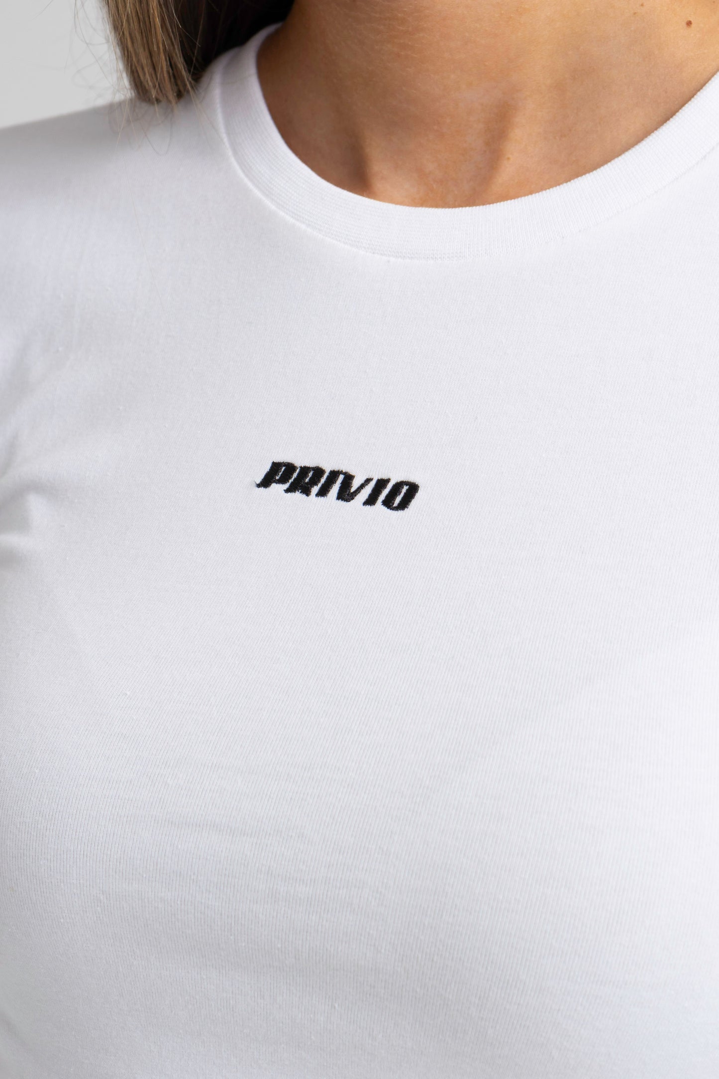 CLASSIC FITTED T-SHIRT