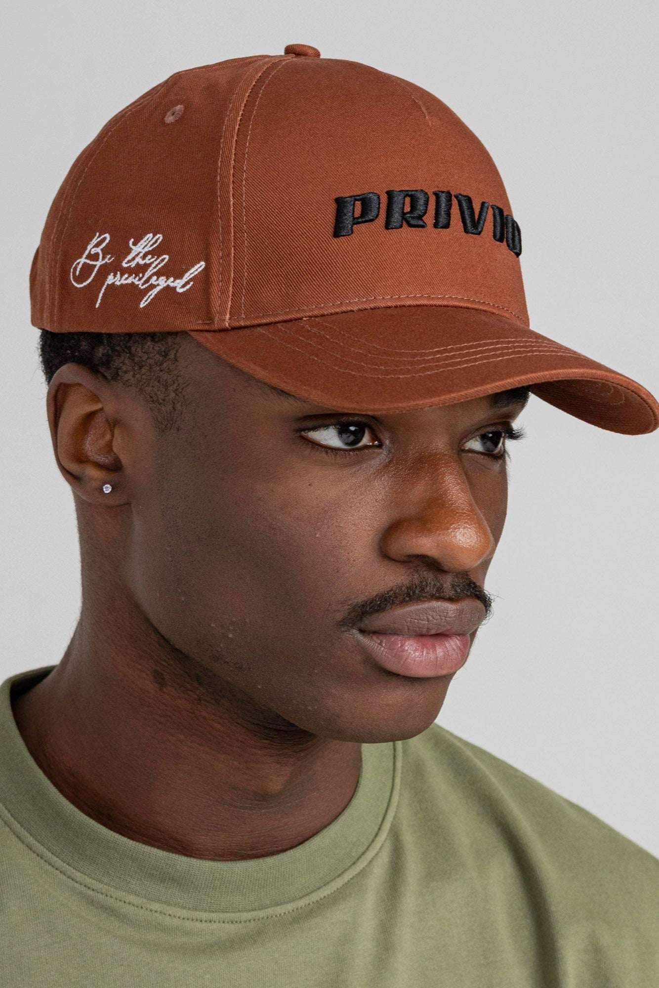 PRIVIO BLACK LOGO CAP