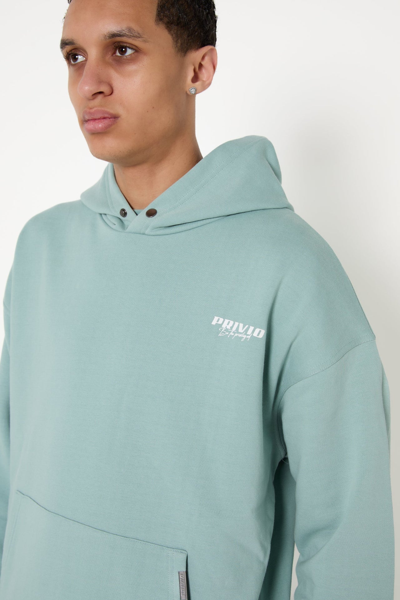 PRIVIO HEAVY LOGO HOODIE