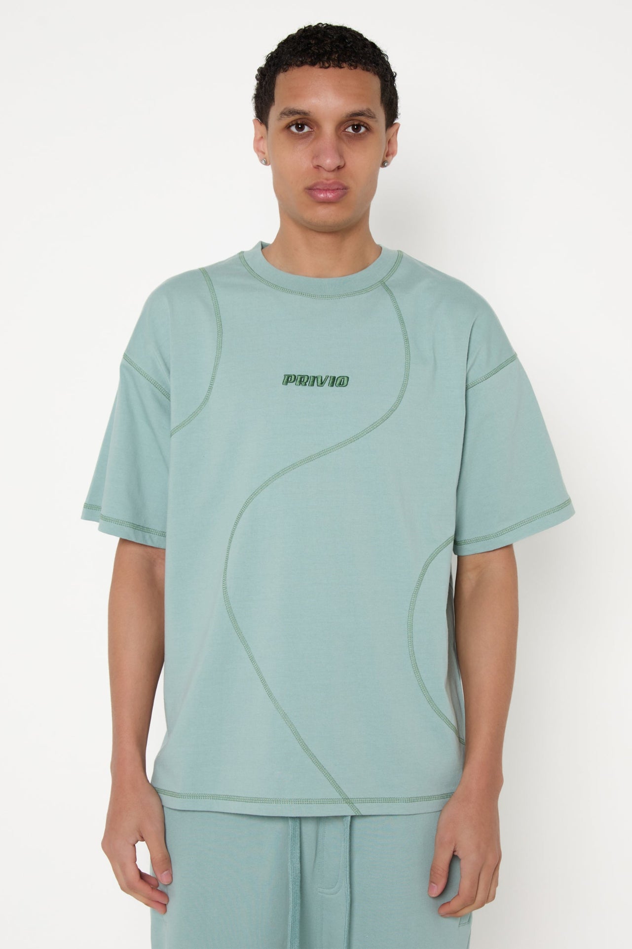 PRIVIO FLATLOCK STITCH T-SHIRT