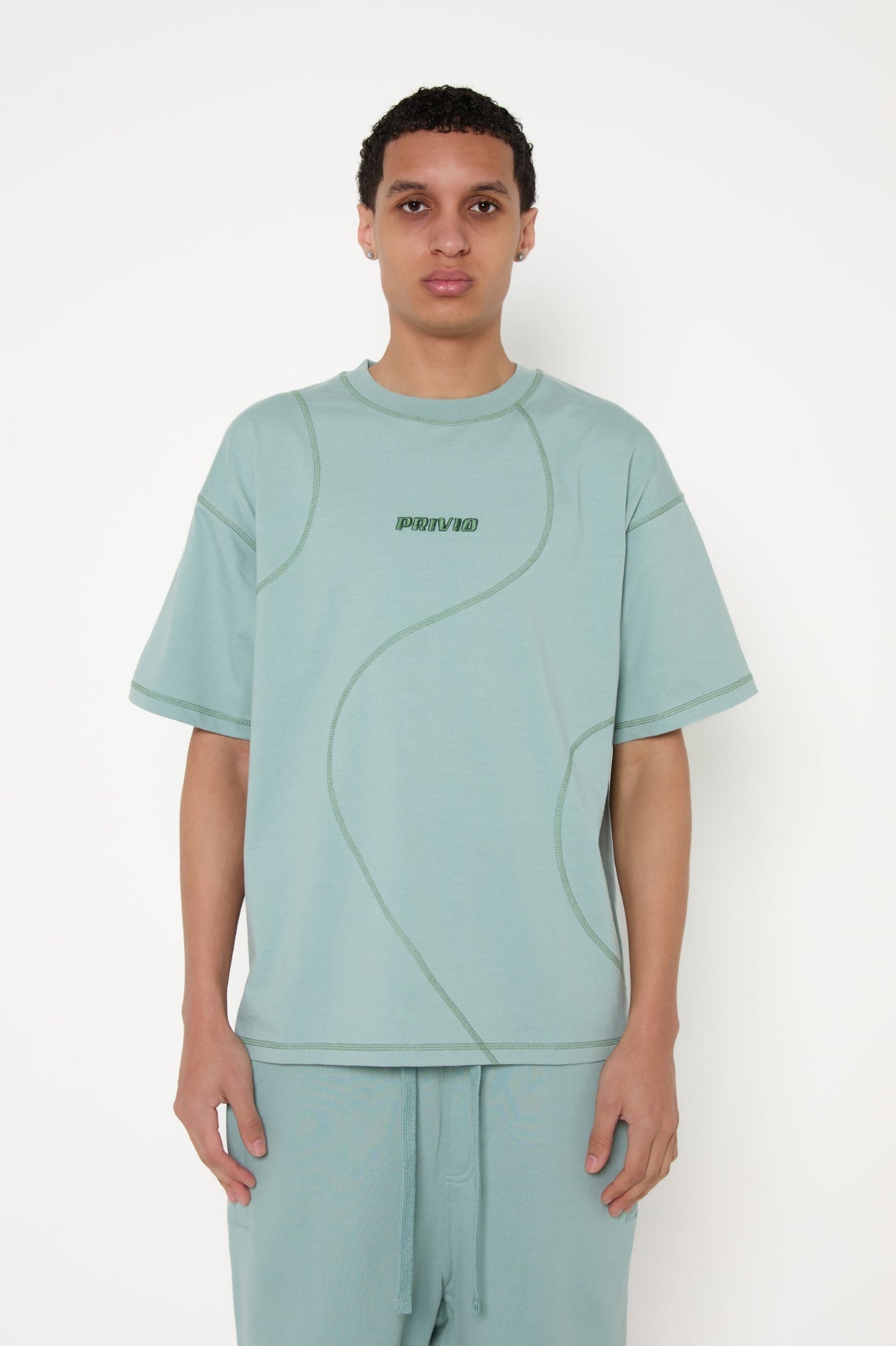 PRIVIO FLATLOCK STITCH T-SHIRT