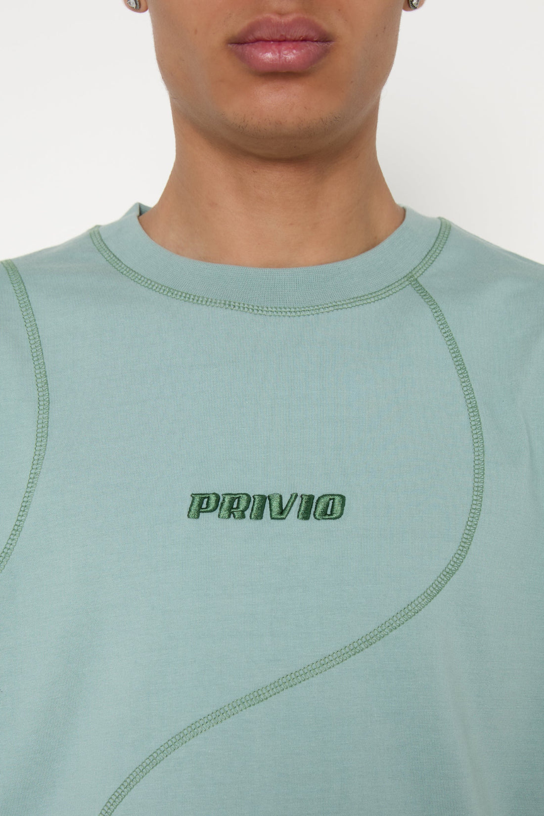 PRIVIO FLATLOCK STITCH T-SHIRT