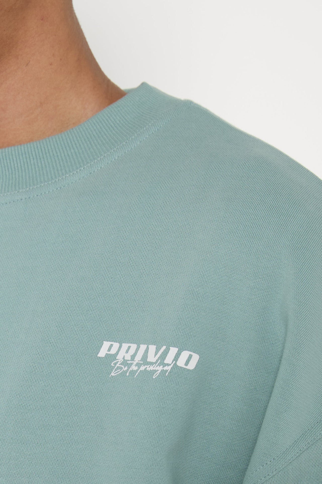 PRIVIO HEAVY LOGO SWEATER