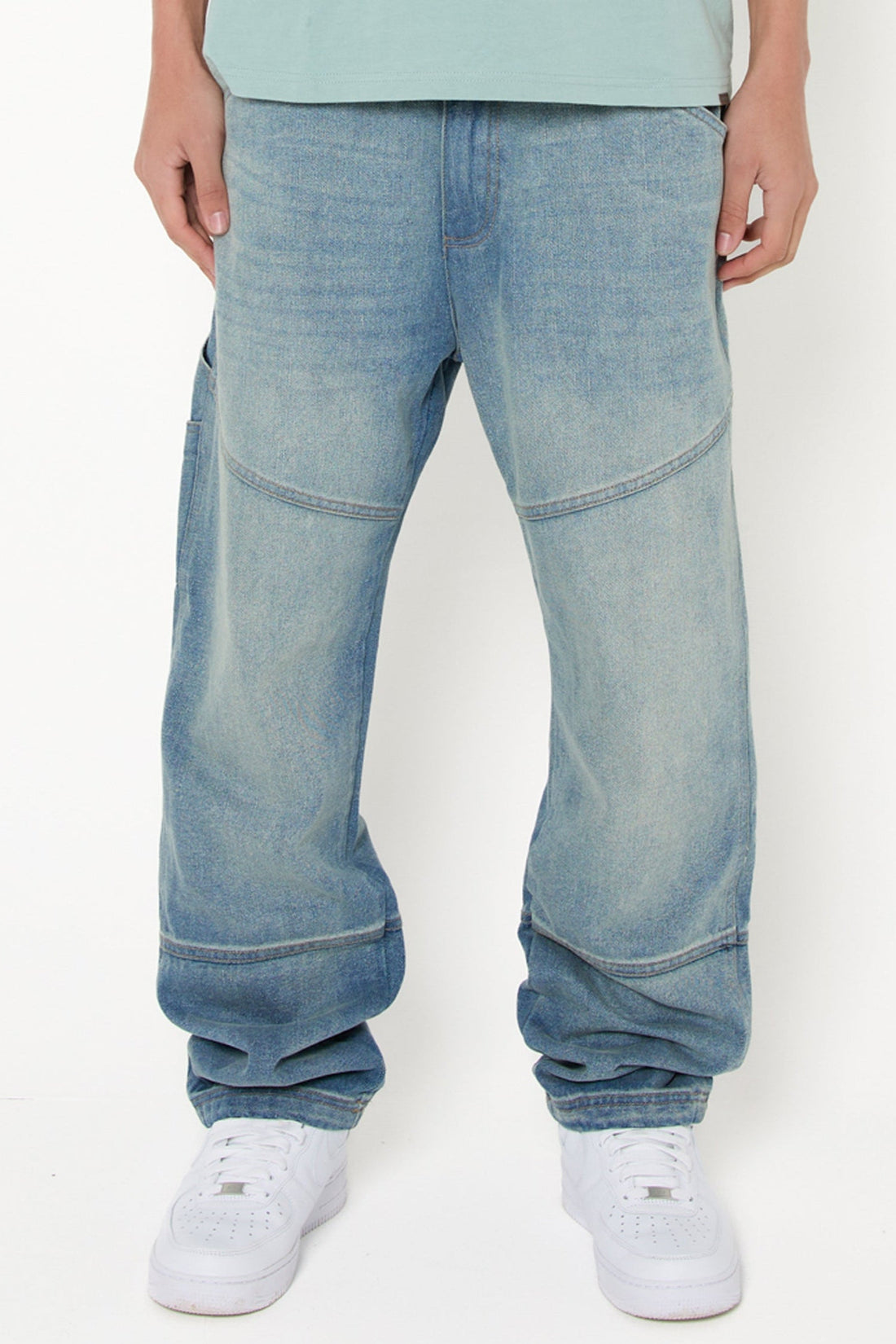 RELAXED FIT CUT AND SEW PANEL DENIM