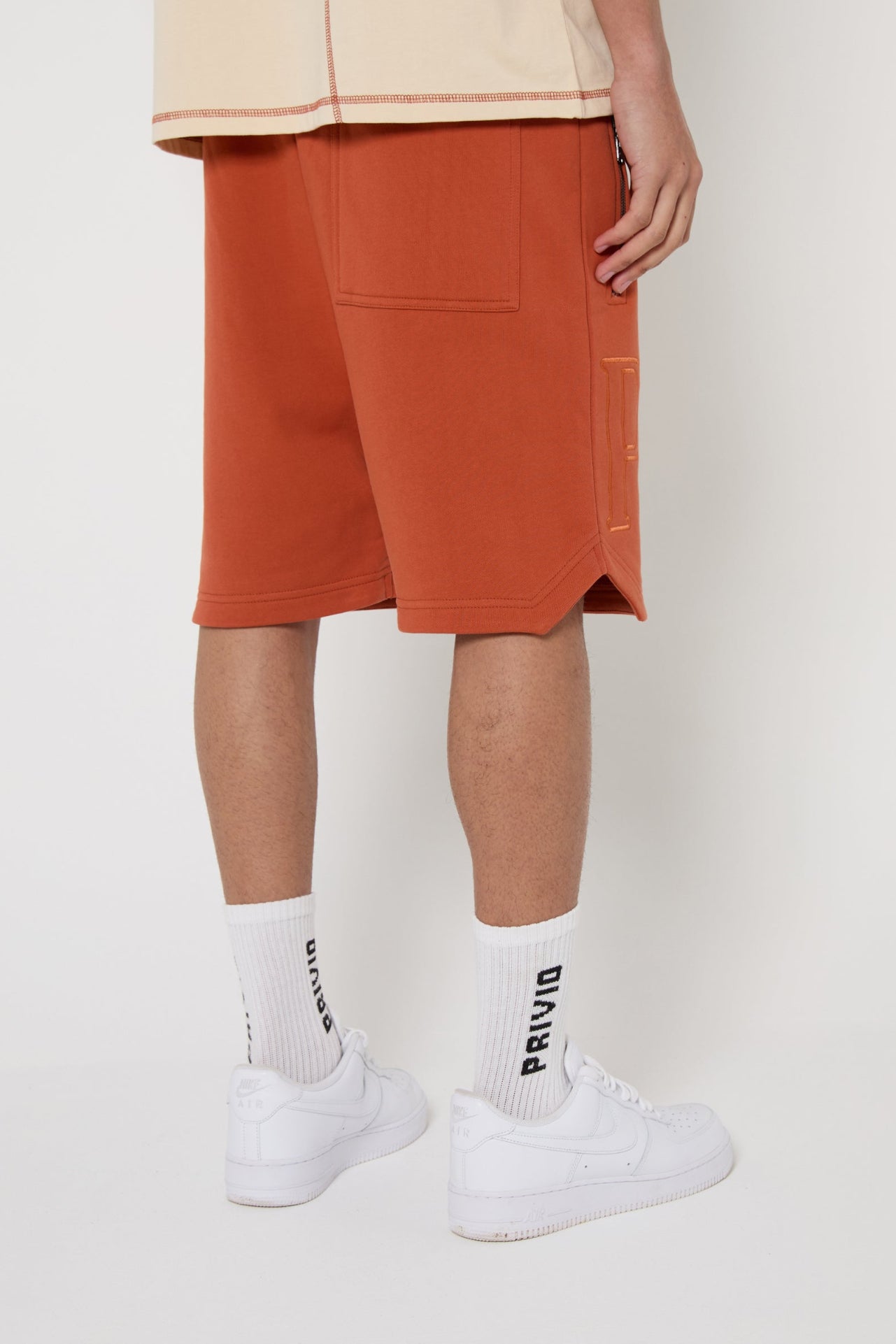 PRIVIO EMBROIDERY SHORTS