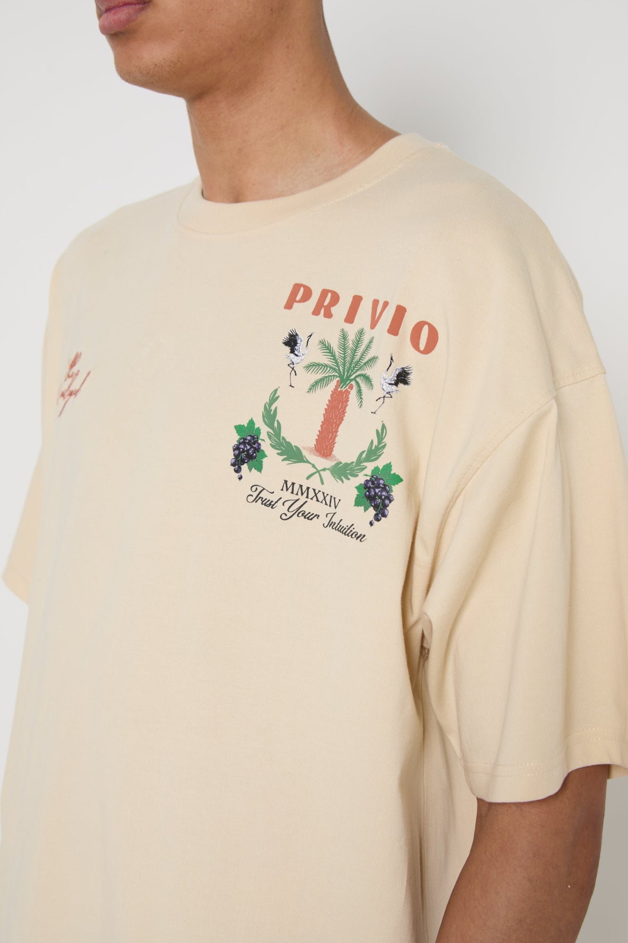 PRIVIO TRUST T-SHIRT