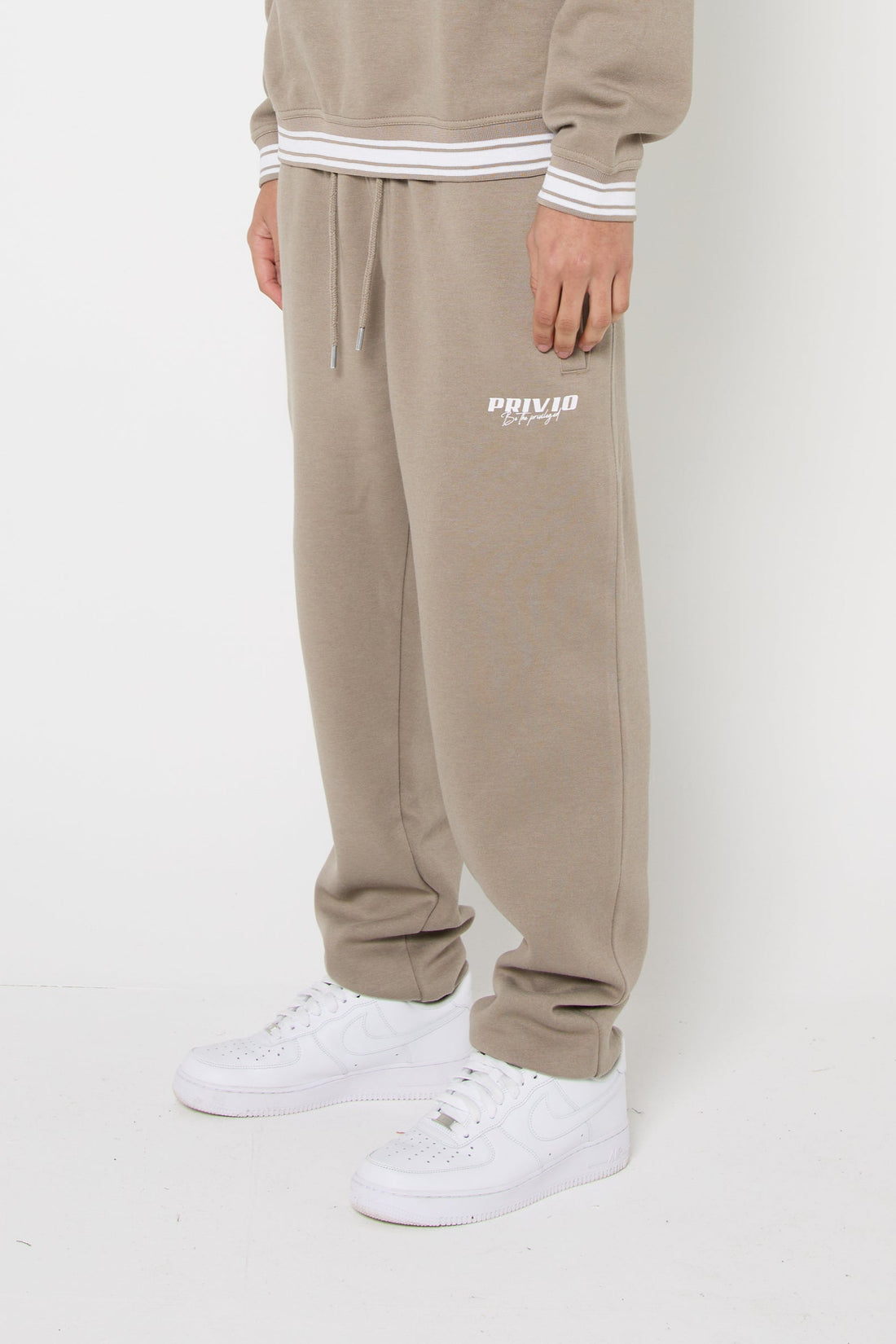PRIVIO BASIC SWEATPANTS
