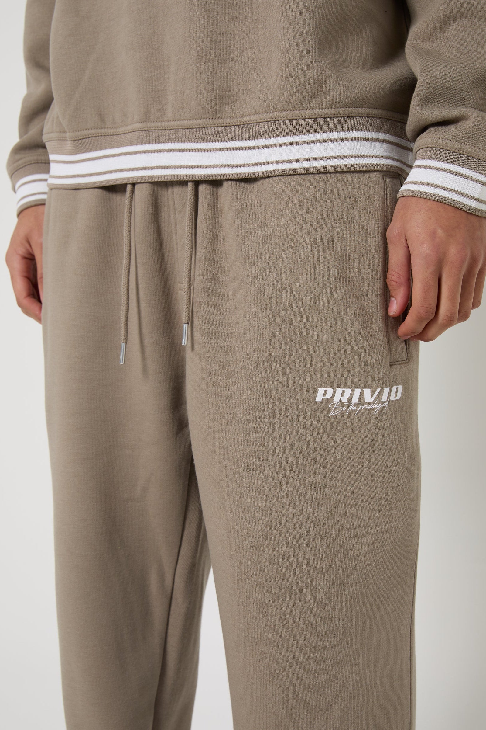 PRIVIO BASIC SWEATPANTS