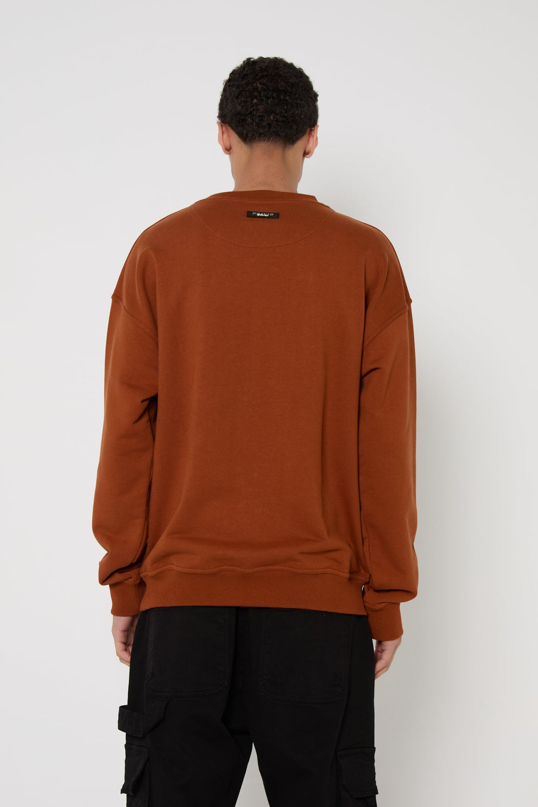 PRIVIO CREST 3D EMBROIDERY SWEATER