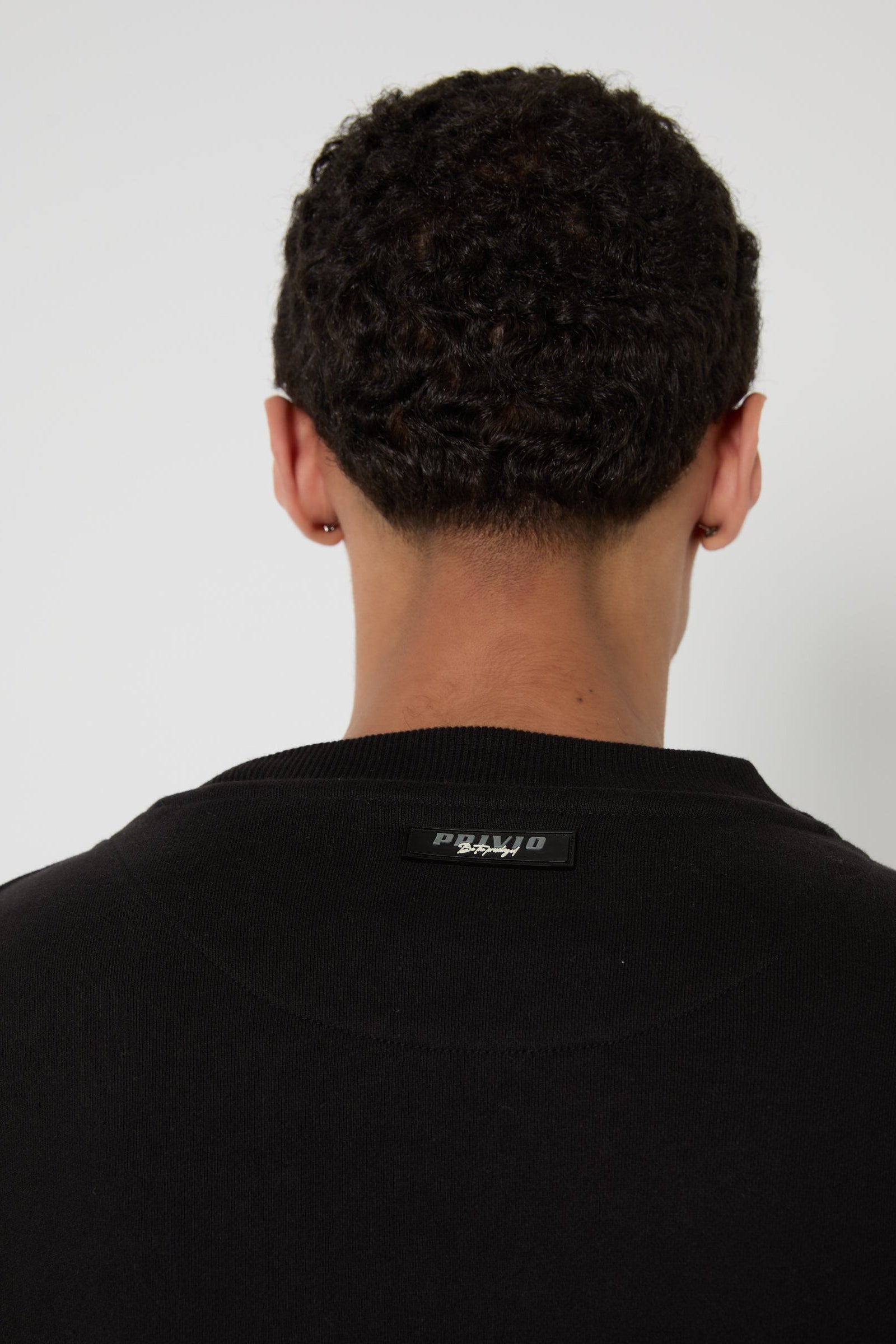 PRIVIO CREST 3D EMBROIDERY SWEATER