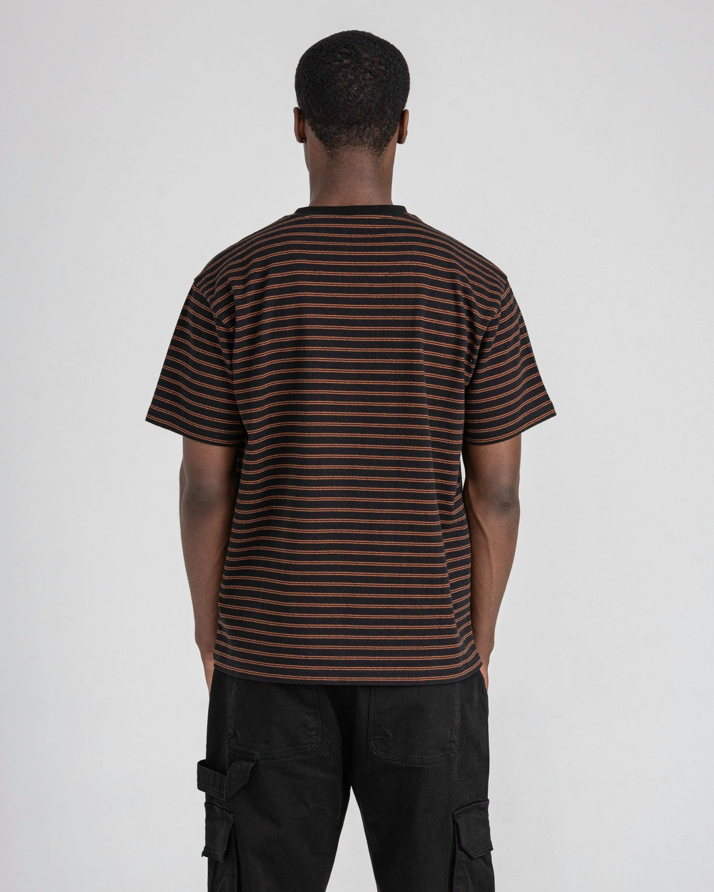 CONTRAST STRIPE T SHIRT