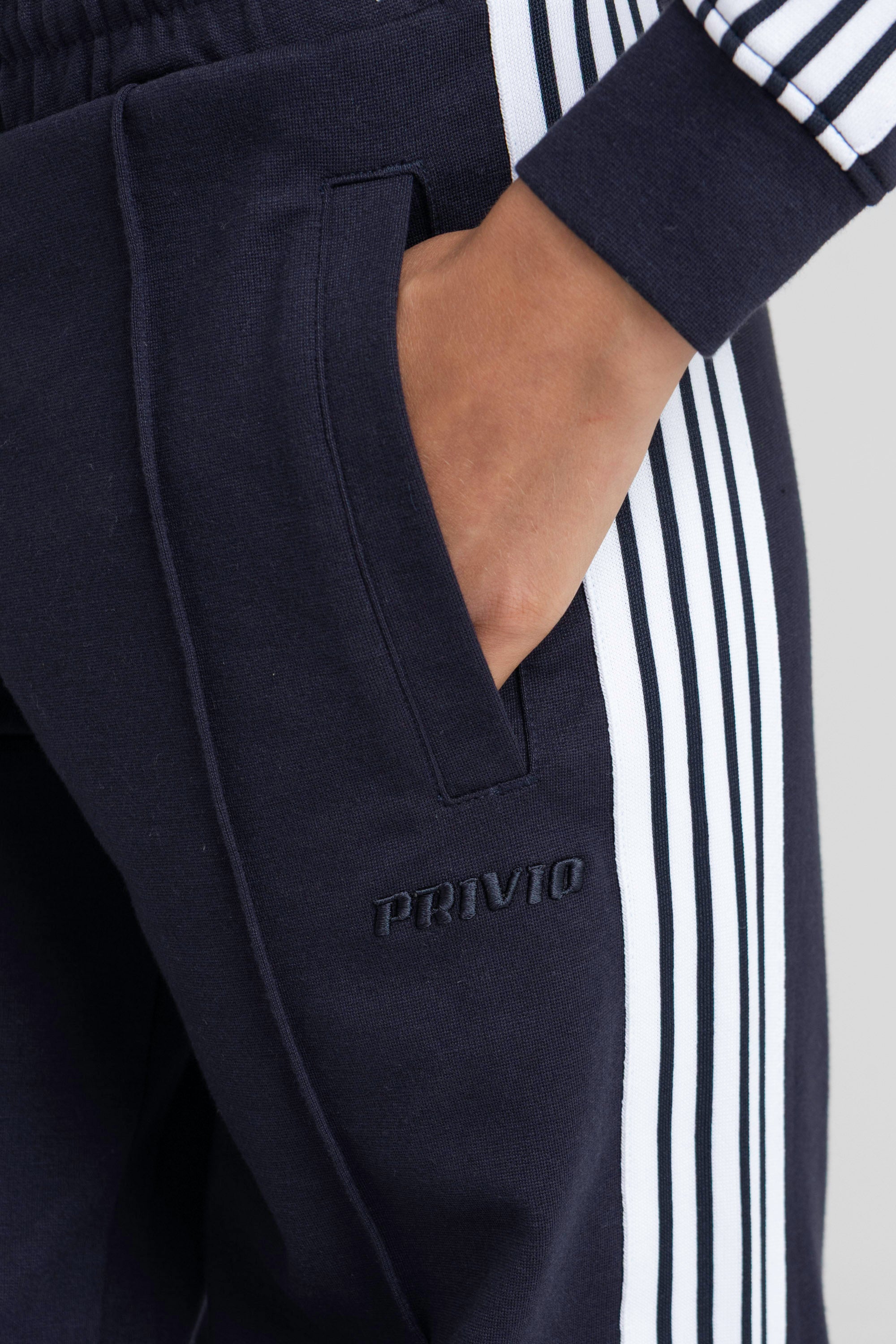 SIDE STRIPE WIDE LEG TRACK PANT