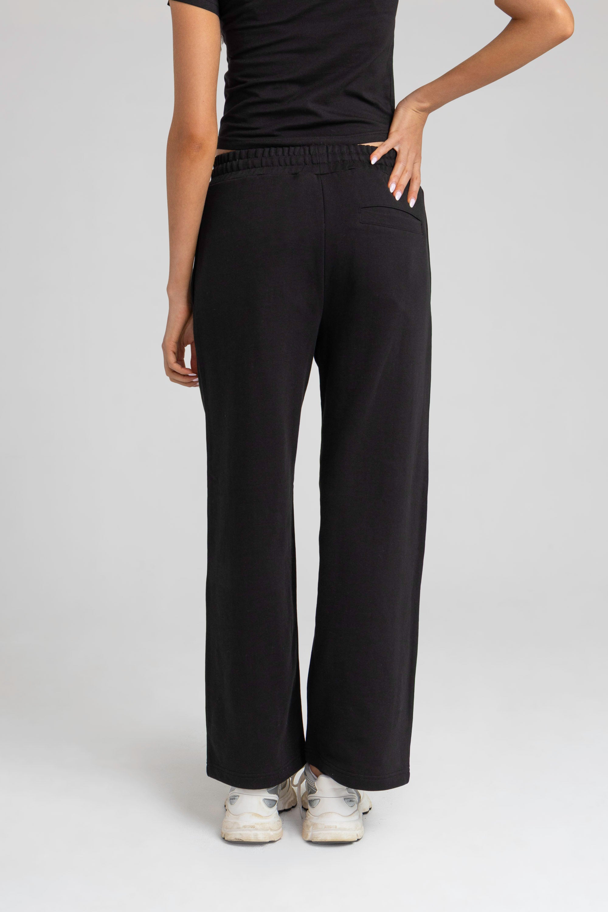 PRIVIO WIDE LEG JOGGER