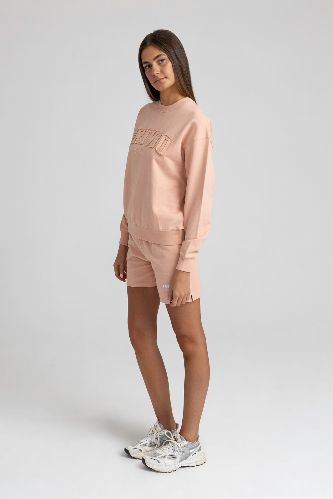 PRIVIO APPLIQUE SWEATSHIRT