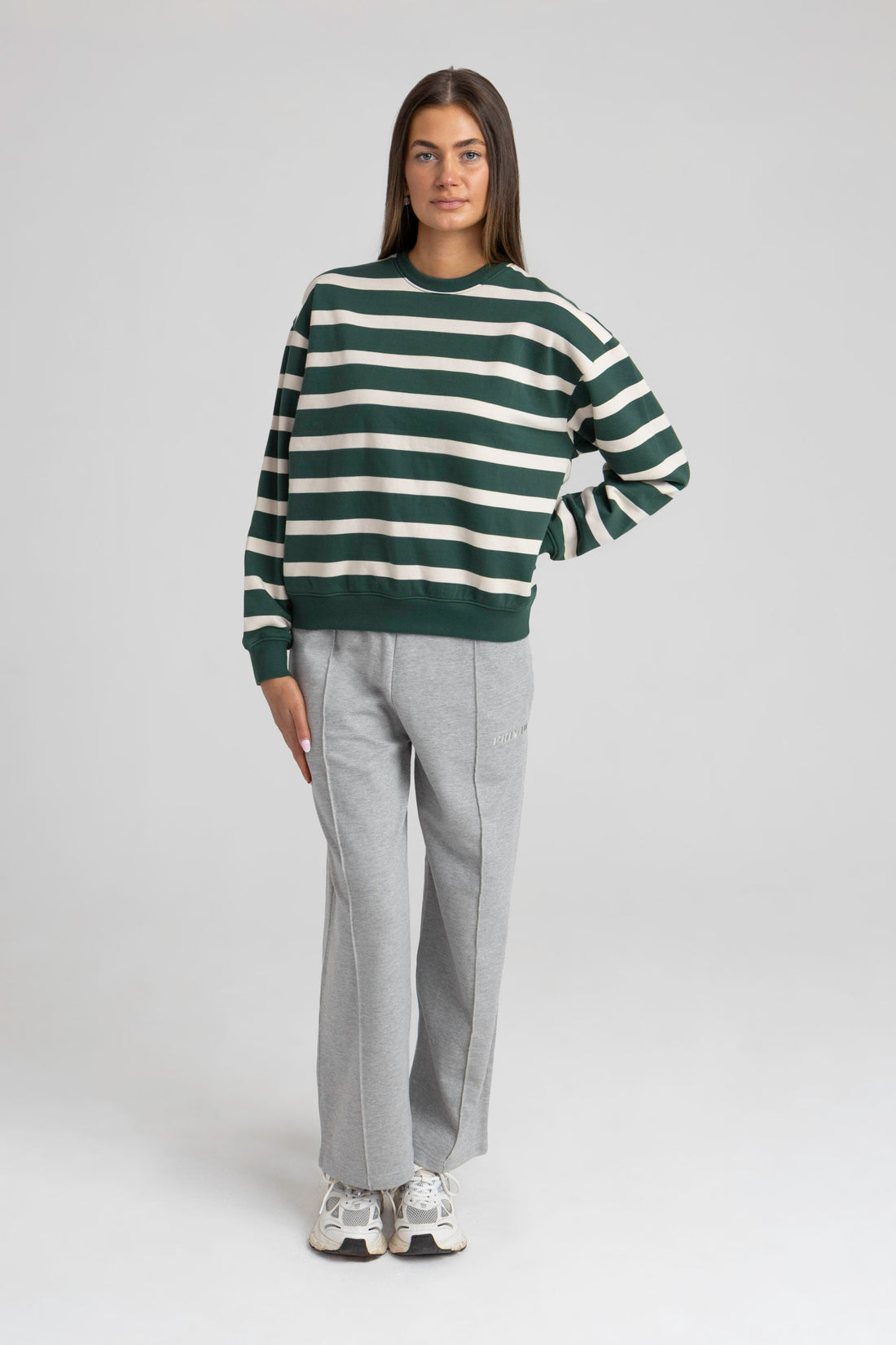 LINE PRINT SWEATSHIRT