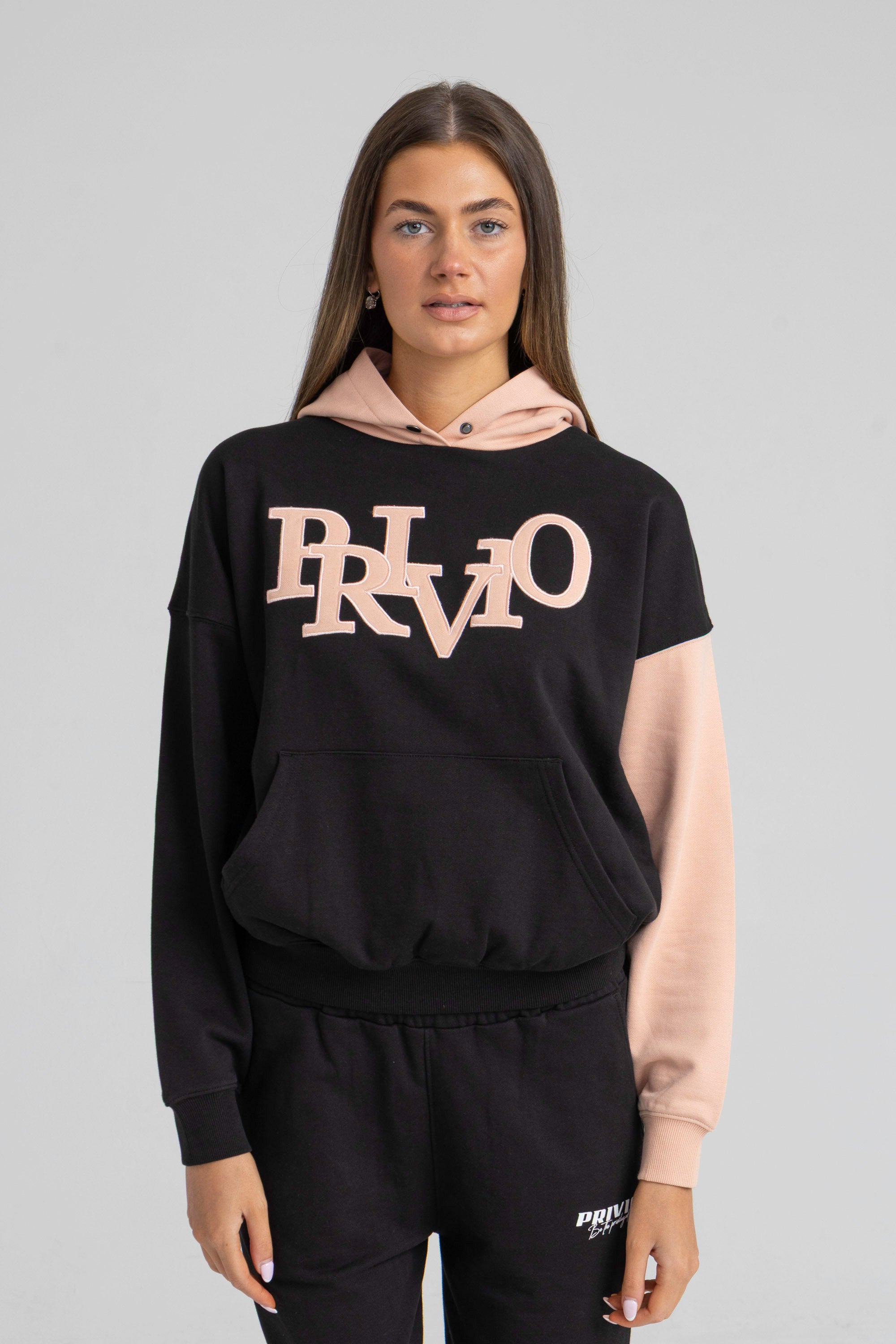 PRIVIO CONTRAST SLEEVE HOODY