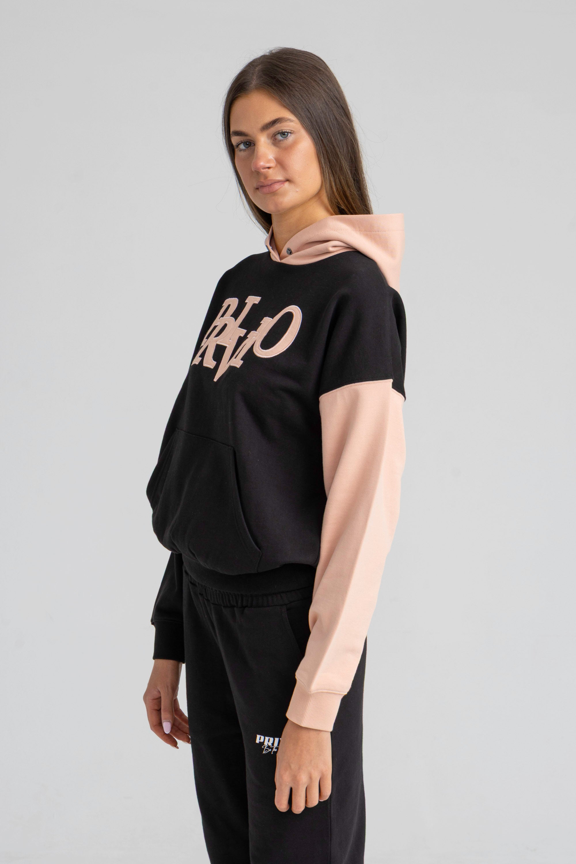 PRIVIO CONTRAST SLEEVE HOODY