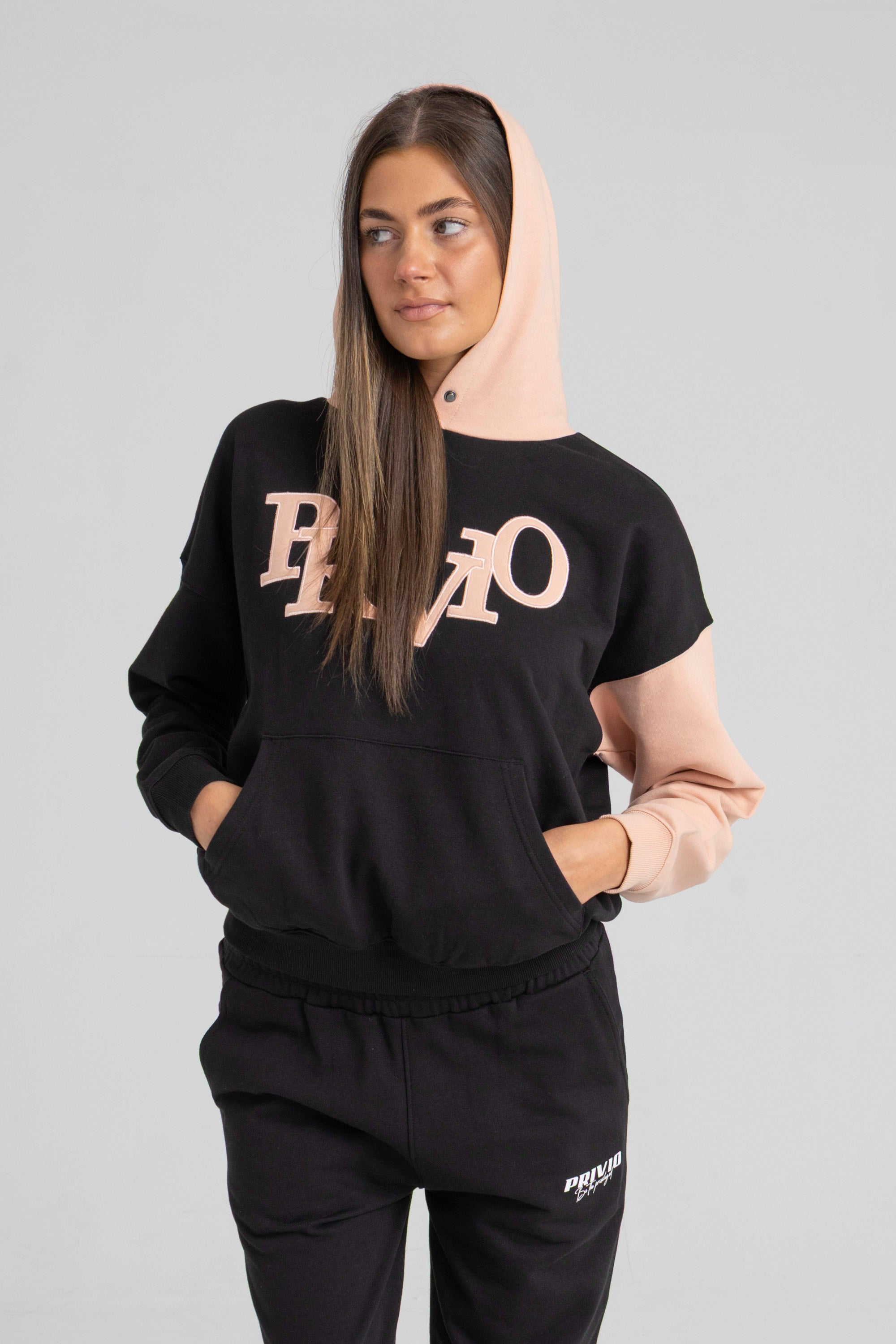 PRIVIO CONTRAST SLEEVE HOODY