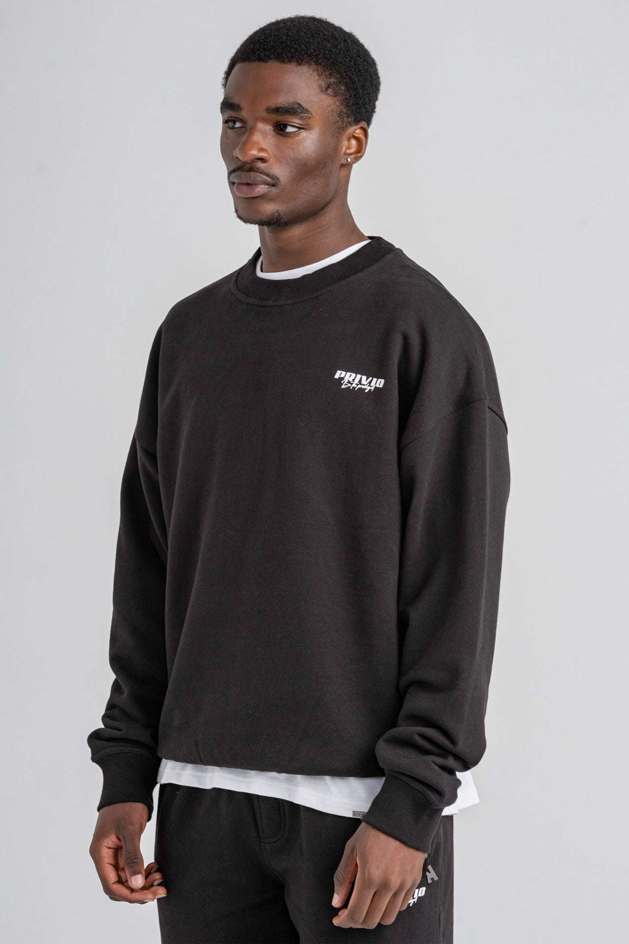 PRIVIO BASIC SWEATER