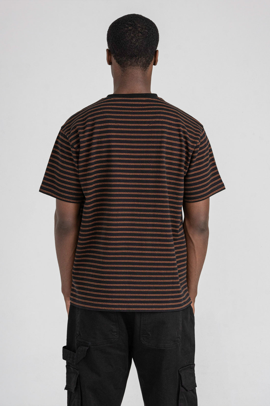 CONTRAST STRIPE T SHIRT